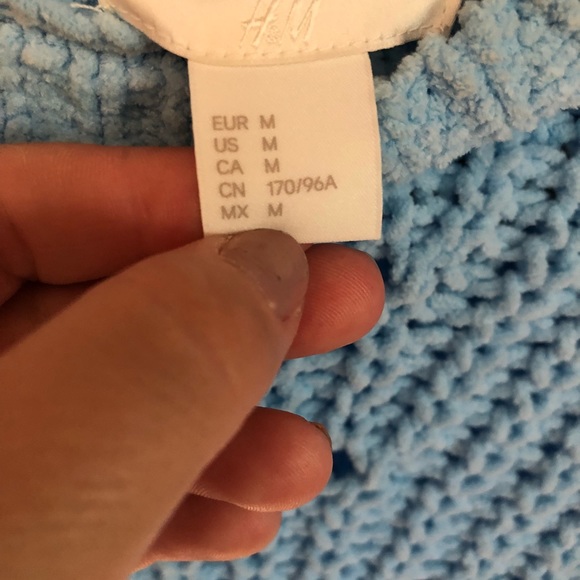 H&M Sweater - Picture 2 of 3